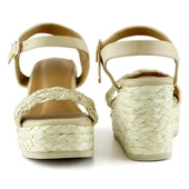 Erkan saçmacı Bej İnci İşlemeli Tokalı Hasır Örgü Görünümlü Dolgu Topuklu Sandalet - 3