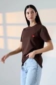 Kadın Kalp Nakışlı Bisiklet Yaka T-shirt - 5