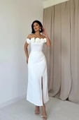 Beyaz Madonna Yaka Güllü Elbise - 1