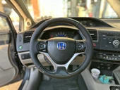 Honda Civic FB7 Araca Özel Dikmeli Direksiyon Kılıfı (Kristal Karbon Soft Nokta Krem ip) thumbnail 1