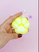 Sevimli Küçük Squishy Kedi Pati Sıkma 7 cm Tüylü Pati Sukuşi - Sarı - 1