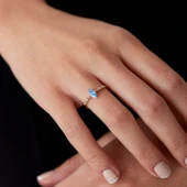 8 Ayar Altın Mavi Mekik Taşlı Şık Günlük Kadın Yüzük - 1