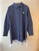 AKSESUAR DETAYLI ÇİZGİLİ GÖMLEK - 1