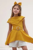 Kız Çocuk Sıfır Kol Asimetik Kesim Kemerli Sarı Tunik Şortlu Takım thumbnail 2