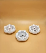 3 adet Lotus Çiçeği Şeklinde Mumluk - 2