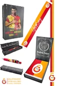 Galatasaray Orijinal Lisanslı Şal Kaşkol Atkı ve Premium Uçlu Kalem Set Aslan Baskılı Ahşap Kutulu - 1