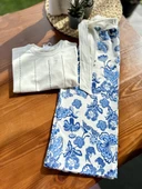 Taşlı Tişört ve Mavi Desenli Pantolonlu Takım - 4