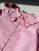 Kalp Detaylı Pembe Gömlek ve Koyu Mavi Kot Pantolon Takım - 2