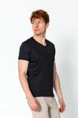 Erkek Fit Rahat Naylon V Yaka Seyahatlik Kırışmaz T-Shirt - 5