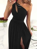 Kadın Omuzlardan Açık Asimetrik Yaka Detaylı Yırtmaçlı Maksi Boy Janjan Krep Elbise thumbnail 2