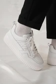 Shoetyle - Beyaz Hakiki Deri Bağcıklı Erkek Sneaker 115-K502 thumbnail 1