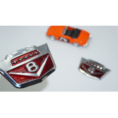 DK Tuning V8 Çamurluk Yanı Yeni Versiyon Krom Metal Logo Amblem Seti thumbnail 1