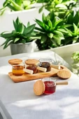 Mithra Life 4 Adet Ahşap Saplı Standlı Mika Şeffaf Sunumluk Sosluk Reçellik Çerezlik MIT1152 - 4