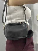 Ponpon siyah cilt çanta - 1