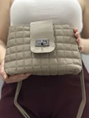 Kapaklı kapitone vizon cilt çanta thumbnail 3