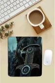 SonicTouch Bilek Destekli Kurt ve Kılıç Siyah Dikdörtgen Pürüzsüz Yüzey Dikişsiz Mouse Pad 18x22cm - 1