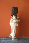 Pastel Sarı Sırt Baskılı Mevsimlik Eşofman Takımı - 4