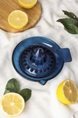 Akrilik Lacivert Limon Sıkacağı Pratik Limon Sıkacağı - 2
