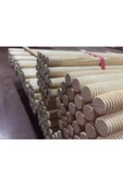 1. Sınıf A Kalite Ithal Fırınlı Çam Vidalı Fırça Süpürge Sapı 150 Cm - 30 Adet, 1 Bağ - 1