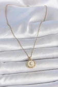 316L Çelik Gold Renk Zincir Beyaz Mineli Hilal İşlemeli Madalyon Model Kadın Kolye - TJ-BKO10035 - 2