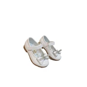 Fiyra 8013 Beyaz Rugan Taşlı Kurdeleli Cırtlı Bebe Babet - 3