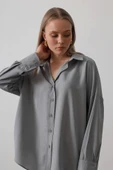 Geniş Manşet Detaylı Gömlek - Gri thumbnail 3