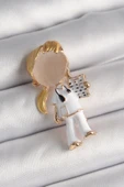 Pirinç Gold Renk Beyaz Mineli Doktor Model Kadın Broş - EBJ250327W31622 - 1