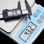 Dijital Kumpas Metal Çene 150 mm LCD Ekran Lastik Derinlik Çap Ölçme 0.2 mm Hassasiyet İnç Ölçüm - 7