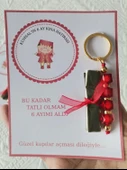 24 Adet Kişiye Özel 6 Ay Kına Hatırası Kırmızı Anahtarlık ve Paketlenmiş Kına Dağıtmalık Hediyelik thumbnail 3