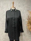 25Y5301 GÖMLEK SATEN GİZLİ DÜĞMELİ YAKA TAŞLI - 5