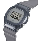 Casio GM-5600MF-2DR Dijital Silikon Gri 20 ATM 38 mm Erkek Kol Saati thumbnail 2