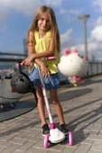 3 Tekerlekli Katlanabilir Colour Burst Işıklı Scooter: Gökkuşağı Senin Scooterında Canlanıyor! - 3