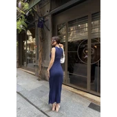 Lucky Life Kadın Yumuşak Dokulu Kumaş Bisiklet Yaka Sıfır Kolsuz Yırtmaçlı Uzun Elbise - Mavi thumbnail 1