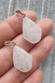 Sertifikalı Gerçek Piramit Model Kristal Kuvars Taşı Kolye thumbnail 2