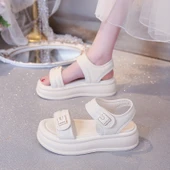 Kadın Yazlık Hafif Kalın Taban Sandalet (Bej) thumbnail 4