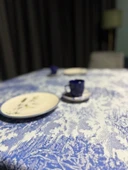 LOOM & LAUREL Jakarlı Dokuma Kumaş Masa Örtüsü Mavi Ağırlıklı thumbnail 3