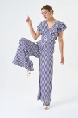 Fırfır Detaylı Bluz Ve Bol paça Pantolon Çizgili Kemerli Tulum thumbnail 2