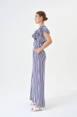 Fırfır Detaylı Bluz Ve Bol paça Pantolon Çizgili Kemerli Tulum thumbnail 5