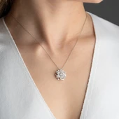 Vaoov 925 Ayar Gümüş Baget Taşlı Dönen Lotus Çiçeği Kolye thumbnail 2