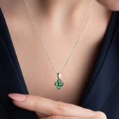 Vaoov 925 Ayar Gümüş Yeşil Taşlı Minimal Yonca Kolye thumbnail 1