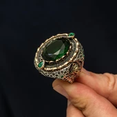 Yeşil Taşlı Aslan Başı 925 Ayar Erkek Gümüş Yüzük thumbnail 1