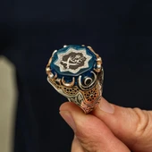 Zülfikar Ali Yazılı Mavi Taşlı 925 Gümüş Yüzük thumbnail 1