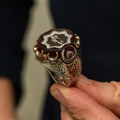 Hasbiyallah Yazılı Siyah Taşlı 925 Gümüş Yüzük thumbnail 1