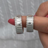 Ay Modeli Noktalı Çift 925 Gümüş Alyans Yüzük thumbnail 1