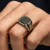 Siyah Oniks Taşlı Grek Desenli 925 Gümüş Erkek Yüzük thumbnail 5