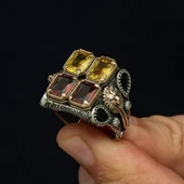 Sarı Kırmızı Aslan Motifli 925 Ayar Erkek Gümüş Yüzük thumbnail 3