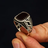 Siyah Oniks Taşlı Grek Motifli 925 Erkek Gümüş Yüzük thumbnail 4