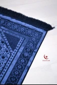 Özel Kutulu Hediyelik Lüks Kadife Dokuma Seccade ve Kristal Tesbih Seti Lacivert - 3