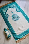 Mihrap Desenli İpek Dokulu Keseli Seccade Turkuaz Renk thumbnail 4