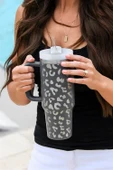 Bayan Gri Leopar Desenli 40OZ Paslanmaz Çelik Taşınabilir Bardak (Gri) - 4